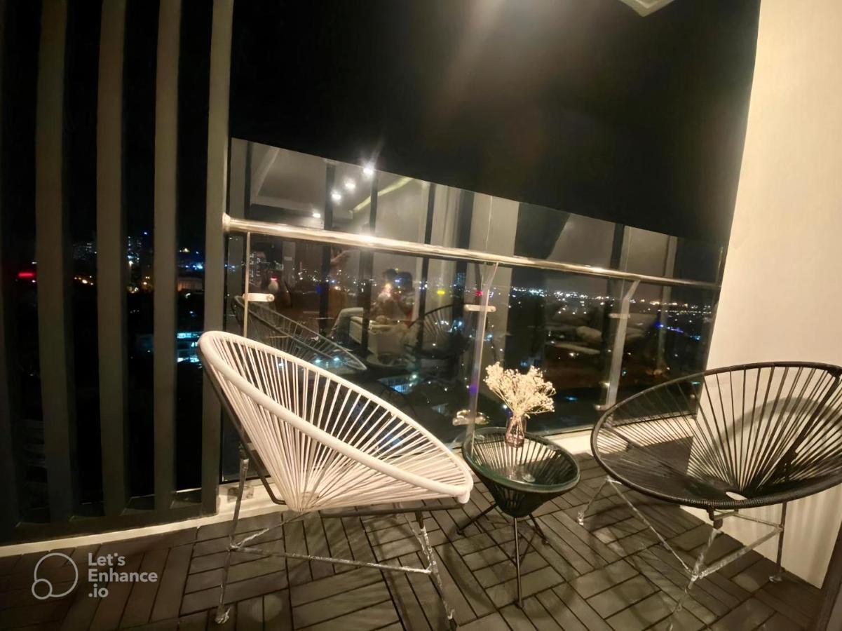 Bearbrick Homestay Near Beach, Csj Tower Apartment Vung Tau Kültér fotó