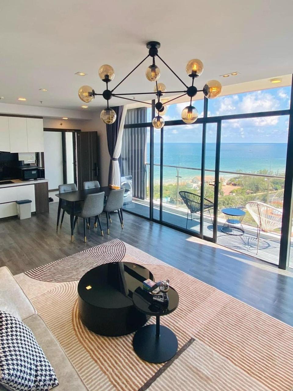 Bearbrick Homestay Near Beach, Csj Tower Apartment Vung Tau Kültér fotó