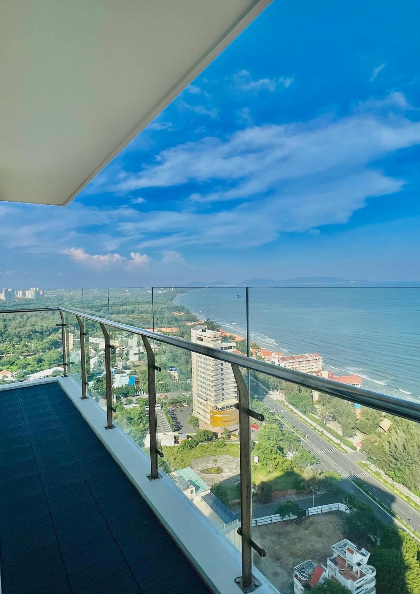 Bearbrick Homestay Near Beach, Csj Tower Apartment Vung Tau Kültér fotó
